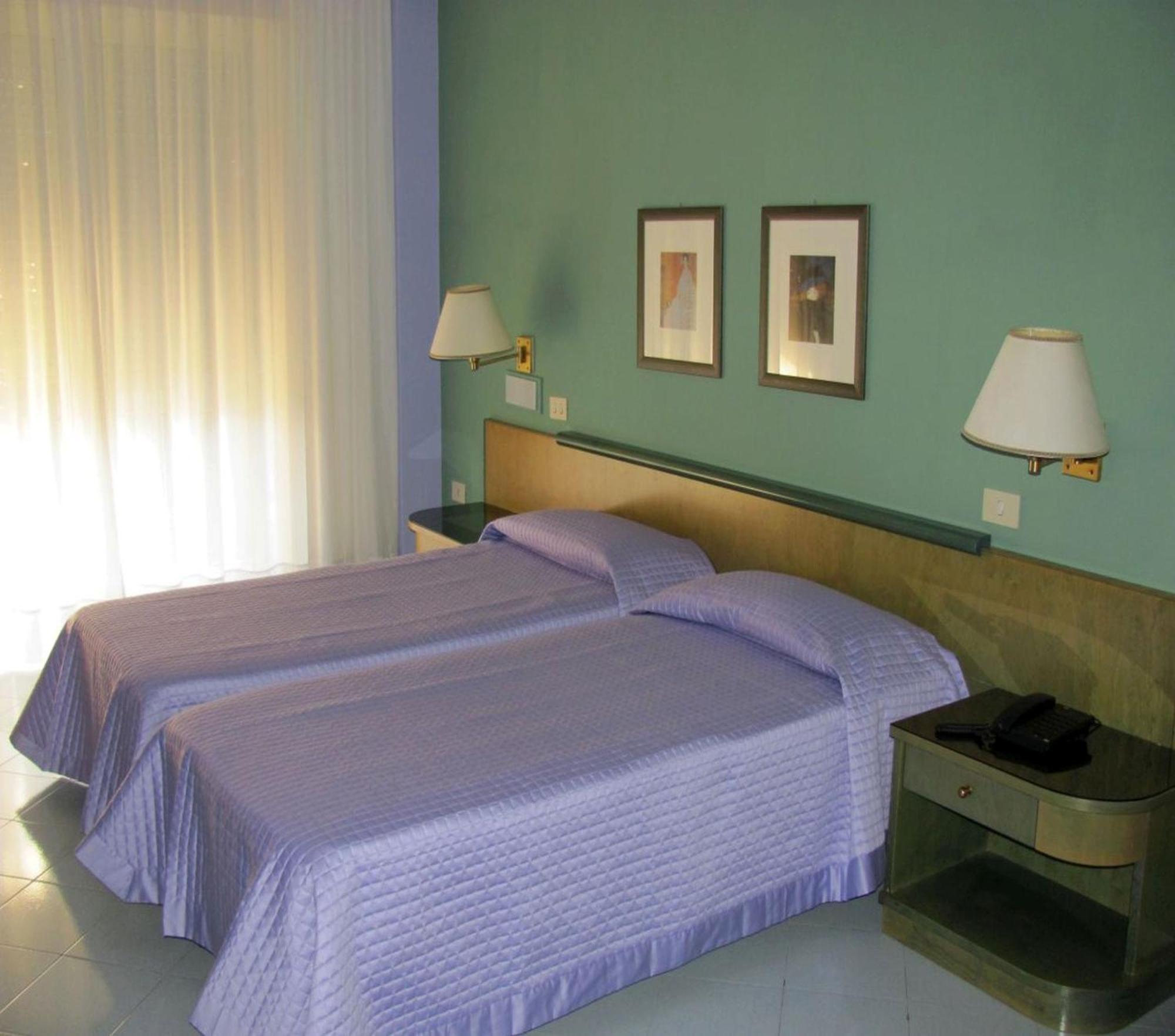 Hotel Dei Congressi กาสเตลลัมมาเร ดิ สตาเบีย ห้อง รูปภาพ