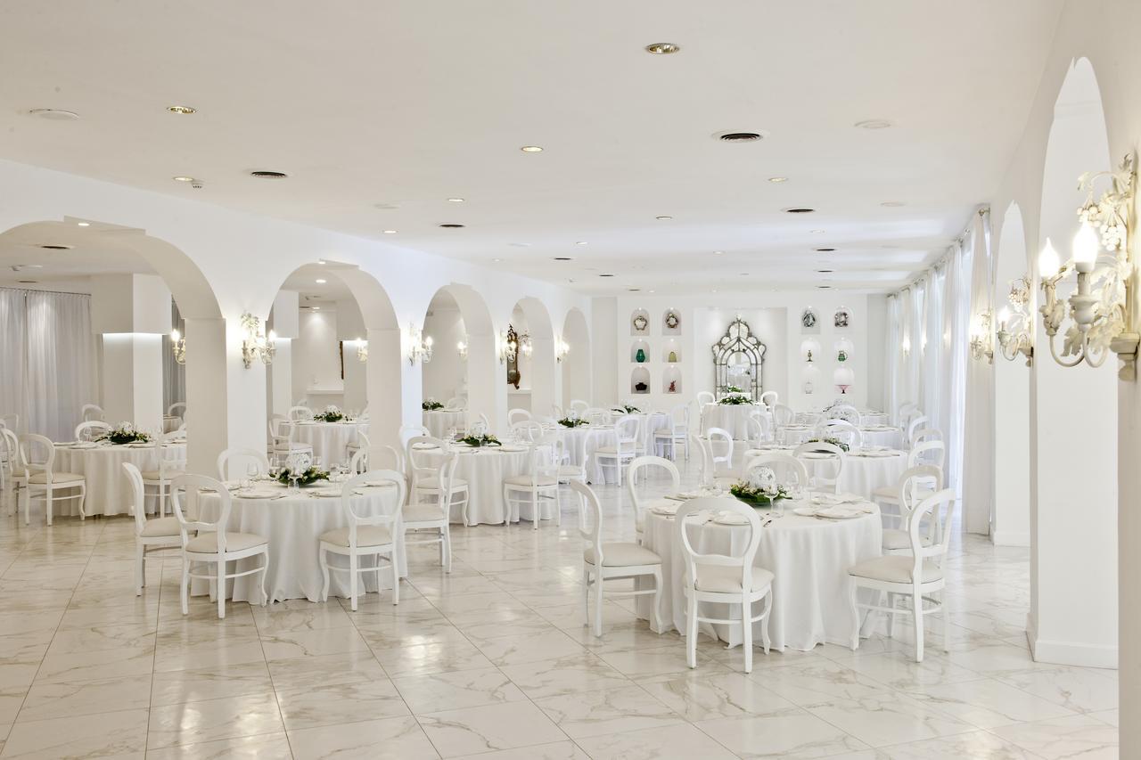 Hotel Dei Congressi กาสเตลลัมมาเร ดิ สตาเบีย ภายนอก รูปภาพ